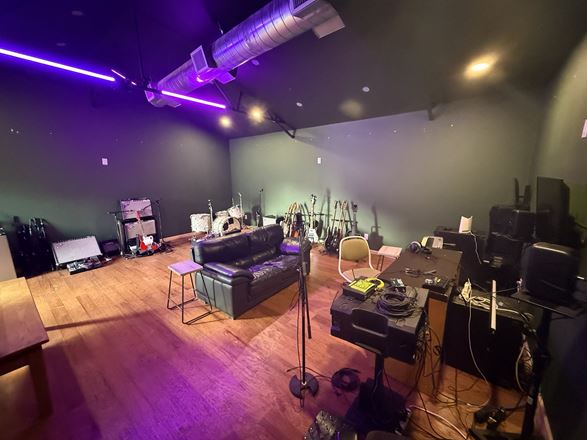 4002 La Branch St. Houston TX 77004