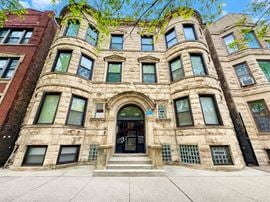 5610 South Michigan Avenue