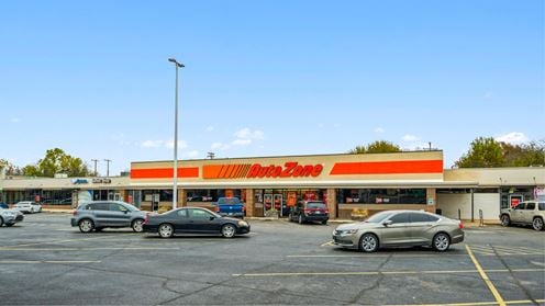 Del Crest Shopping Center