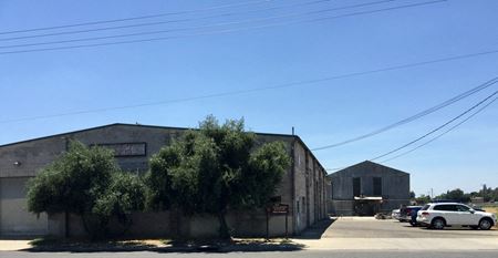 Two Freestanding & Connected Warehouse Buildings Totaling ±13,580 SF - Porterville