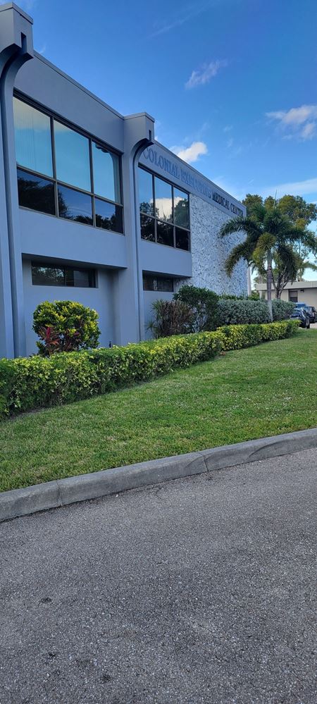 Photo of commercial space at 1620 Medical Ln in Fort Myers