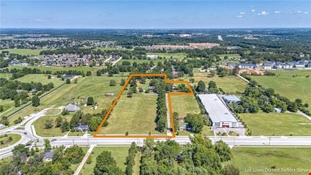 Photo of commercial space at 5402 Elm Springs Rd in Springdale