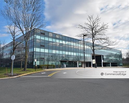 100 Nassau Park Blvd