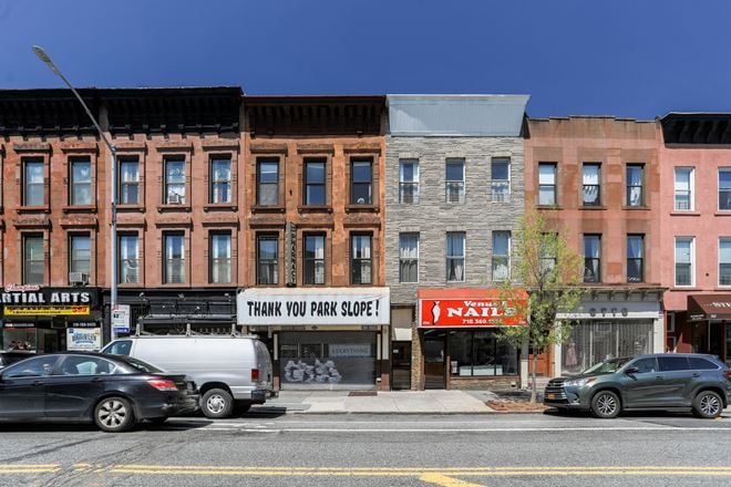 358 7th Ave