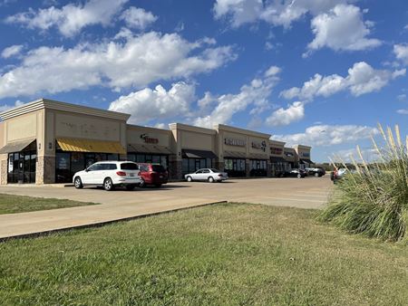Retail space for Rent at 2221 FM 2280 in Keene