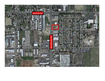 ±0.93 Acres of Vacant Commercial Land in Visalia, CA