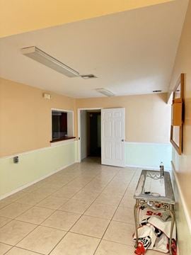 4,691 +/- SQFT FREESTANDING office space
