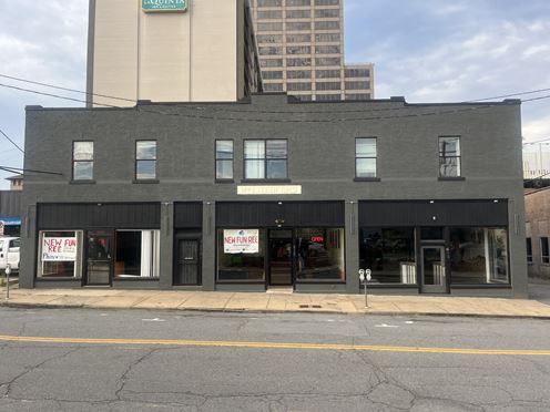416 W 7th St