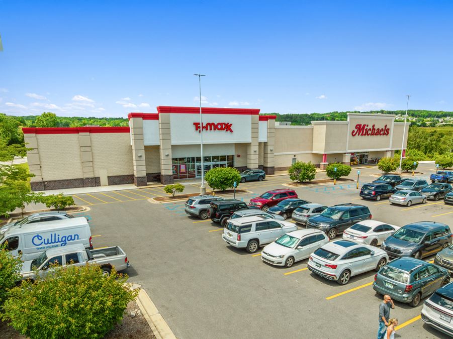 Bison Hollow Shopping Center