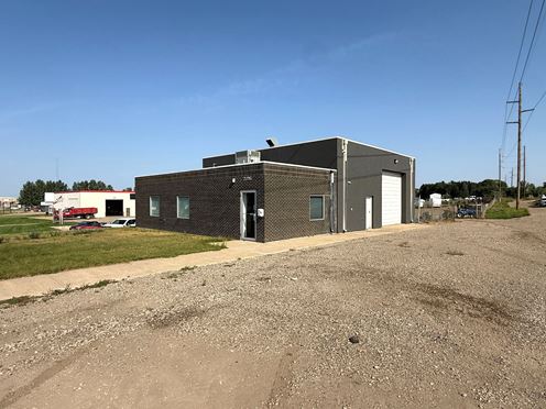 2716 34th St NW, Mandan