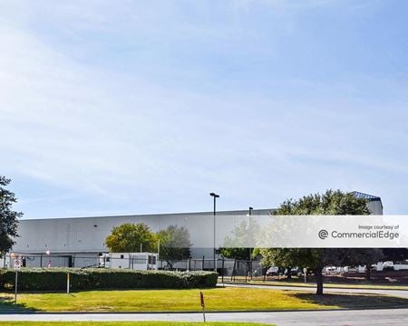 Industrial space for Rent at 1011 Isuzu Pky in Grand Prairie