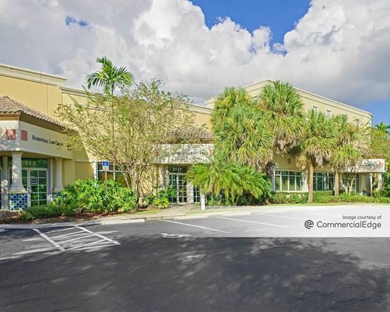 Weston Cowork - 2141 North Commerce Parkway