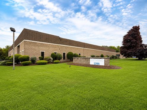6,700 Square Foot Industrial Space