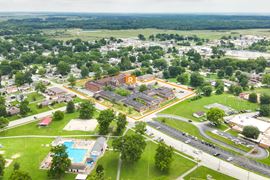 Vacant 115,000 SF Specialty Building on 5+ Acres | Illinois