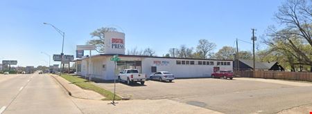 Photo of commercial space at 2121 N State Line Ave in Texarkana