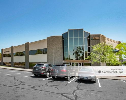 Crossroads of Oakdale - 7200 Hudson Blvd North