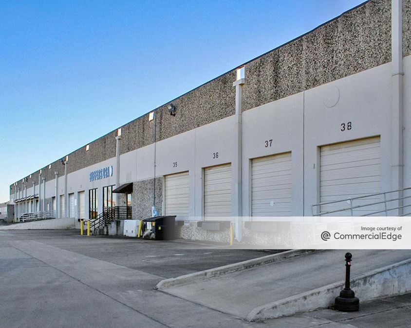 Market McCarty Distribution Center - 8000 Market Street