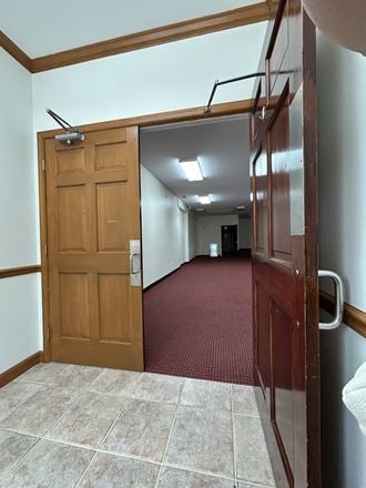 508 Idlewild Avenue, Suite 4 
