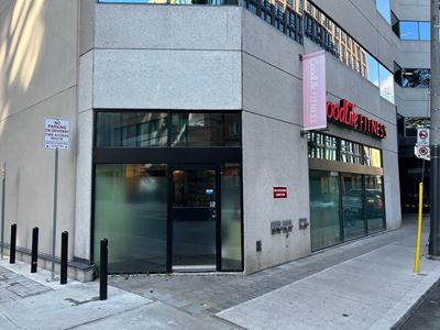 555 Richmond Street West - Retail
