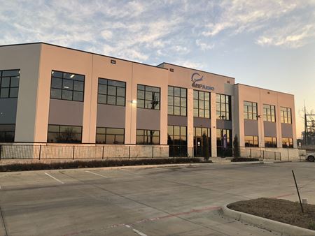 Photo of commercial space at 5260 Valley View Lane in Irving