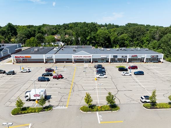 North Reading, MA - Main Street Retail Center