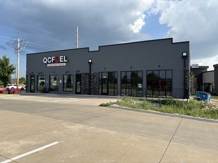 Retail space for Rent at 4650 Utica Ridge Rd in Davenport