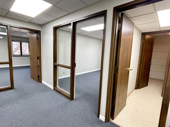 5113 N Executive Dr Suite 106 Microsuites