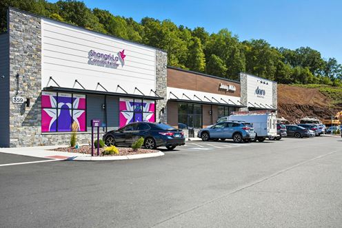 Plainville, CT - New Britain Avenue Retail Center