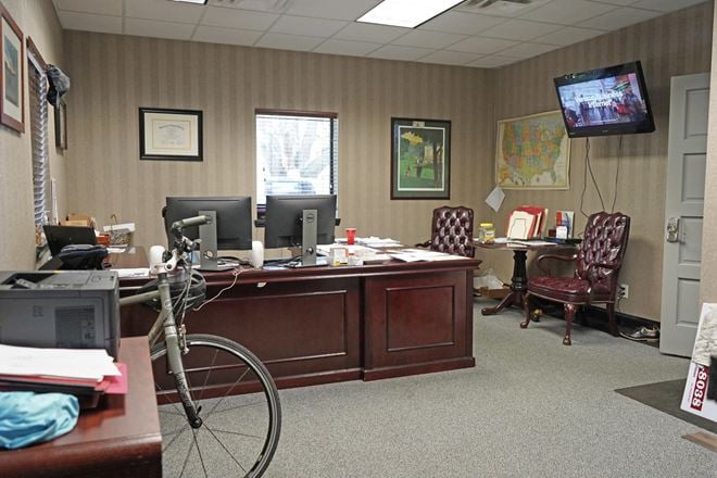 Freestanding Office for Sale