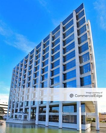 One MetroCenter