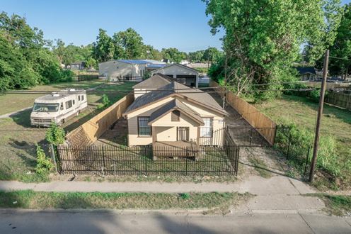 1051 W Little York Rd, Houston, TX 77091