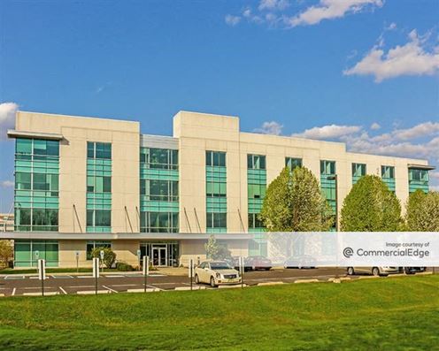 2 Executive Campus