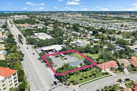 925 Tamiami Trl S