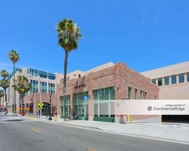 Playhouse Plaza