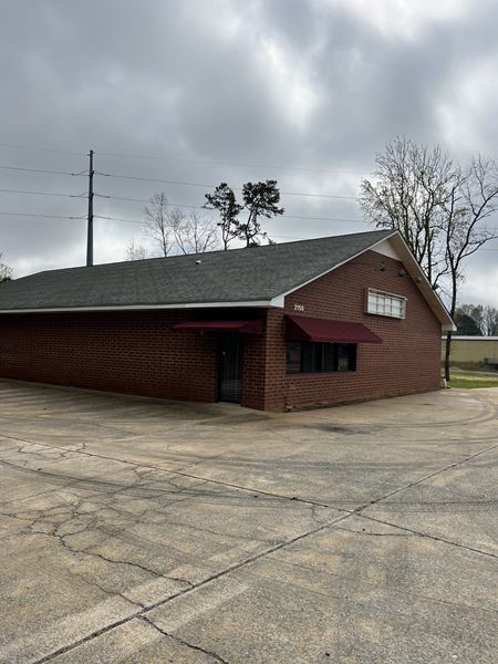 Commercial space for Rent at 2150 Secrest Shortcut Rd in Monroe