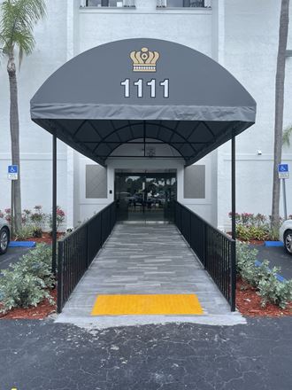 Royal Palm Financial Center South
