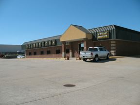 8,970 SF Commercial Building