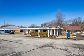 385 North Parkway