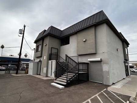 Retail space for Rent at 3051 E Thomas Rd in Phoenix