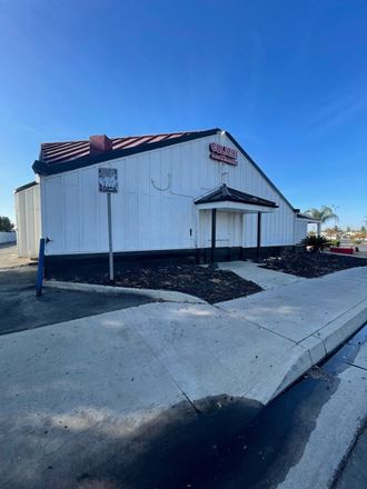 ±4,168 SF Turn Key Freestanding Retail Restaurant