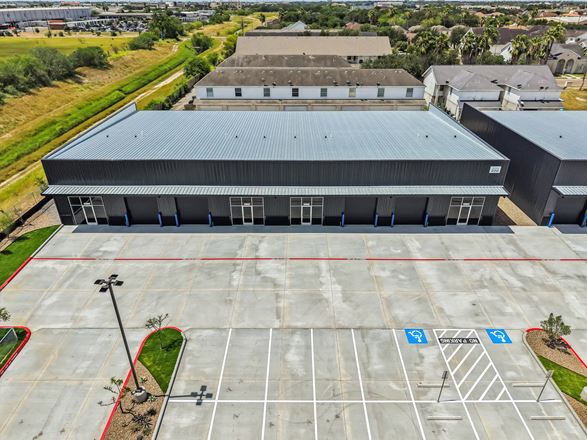 1100 E Whitewing Ave.