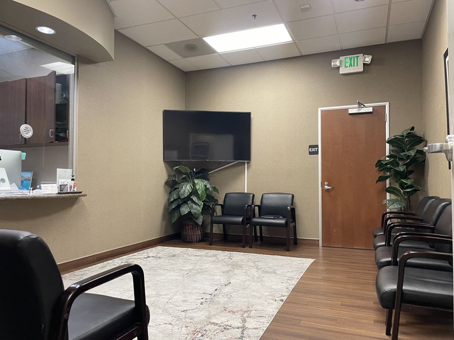 CORONA MAIN MEDICAL PLAZA |