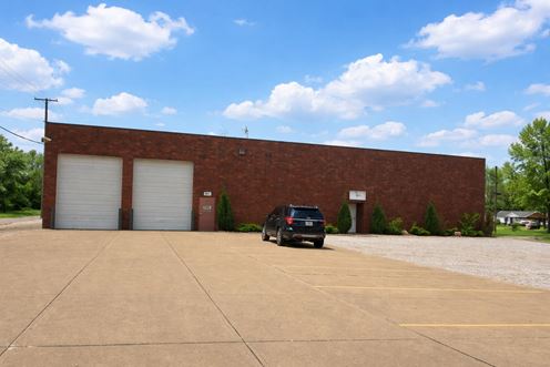 5,000 S.F. SHOP WITH 3 TON CRANE
