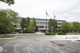 Kemper Lakes Business Center - Three Corporate Drive