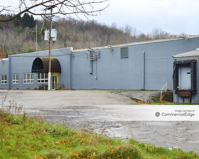 615 East Butler Road 615 East Butler Road Industrial Building