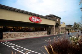Cerritos Plaza