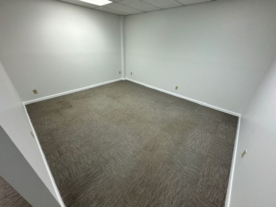 892 SF Suite 201 Professional and Medical Office Space