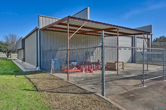 1140 Finfeather Road