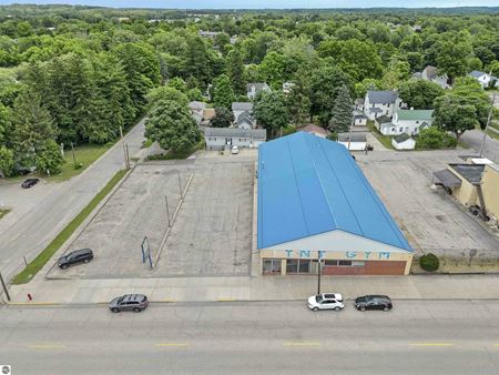 Retail space for Sale at 310 N Michigan Ave in Big Rapids