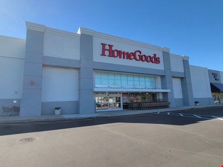 Retail space for Rent at 1475 University Drive in Burlington